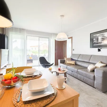 Apartament Kalinowo Golf - Salon Z Opcja Spania, Kuchnia I 2 Sypialnie, 1-6 Osob Niesulice Exterior photo