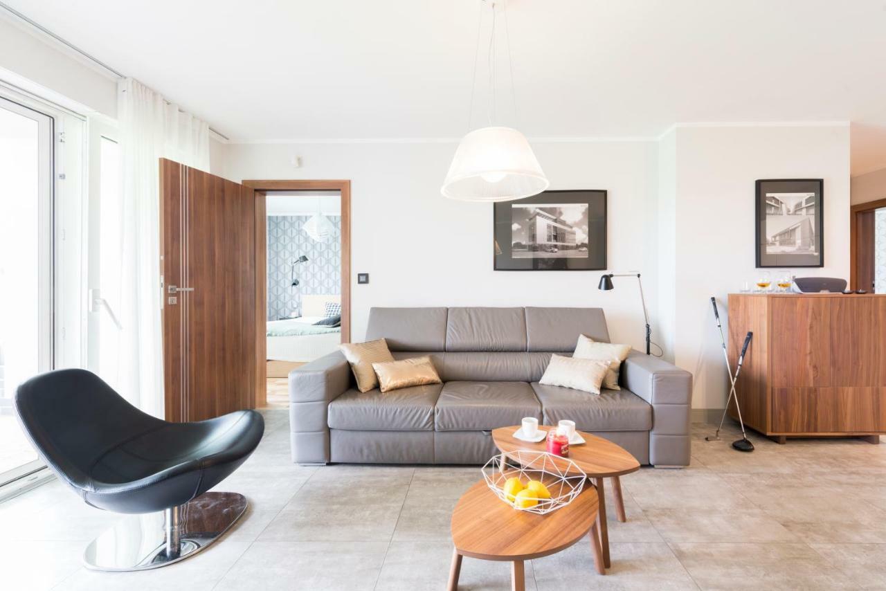 Apartment Kalinowo Golf - Salon Z Opcja Spania, Kuchnia I 2 Sypialnie, 1-6 Osob