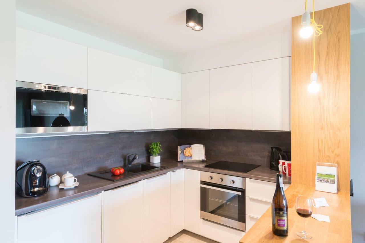 Apartment Kalinowo Golf - Salon Z Opcja Spania, Kuchnia I 2 Sypialnie, 1-6 Osob Niesulice