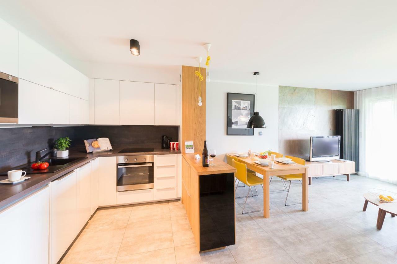 Apartment Kalinowo Golf - Salon Z Opcja Spania, Kuchnia I 2 Sypialnie, 1-6 Osob
