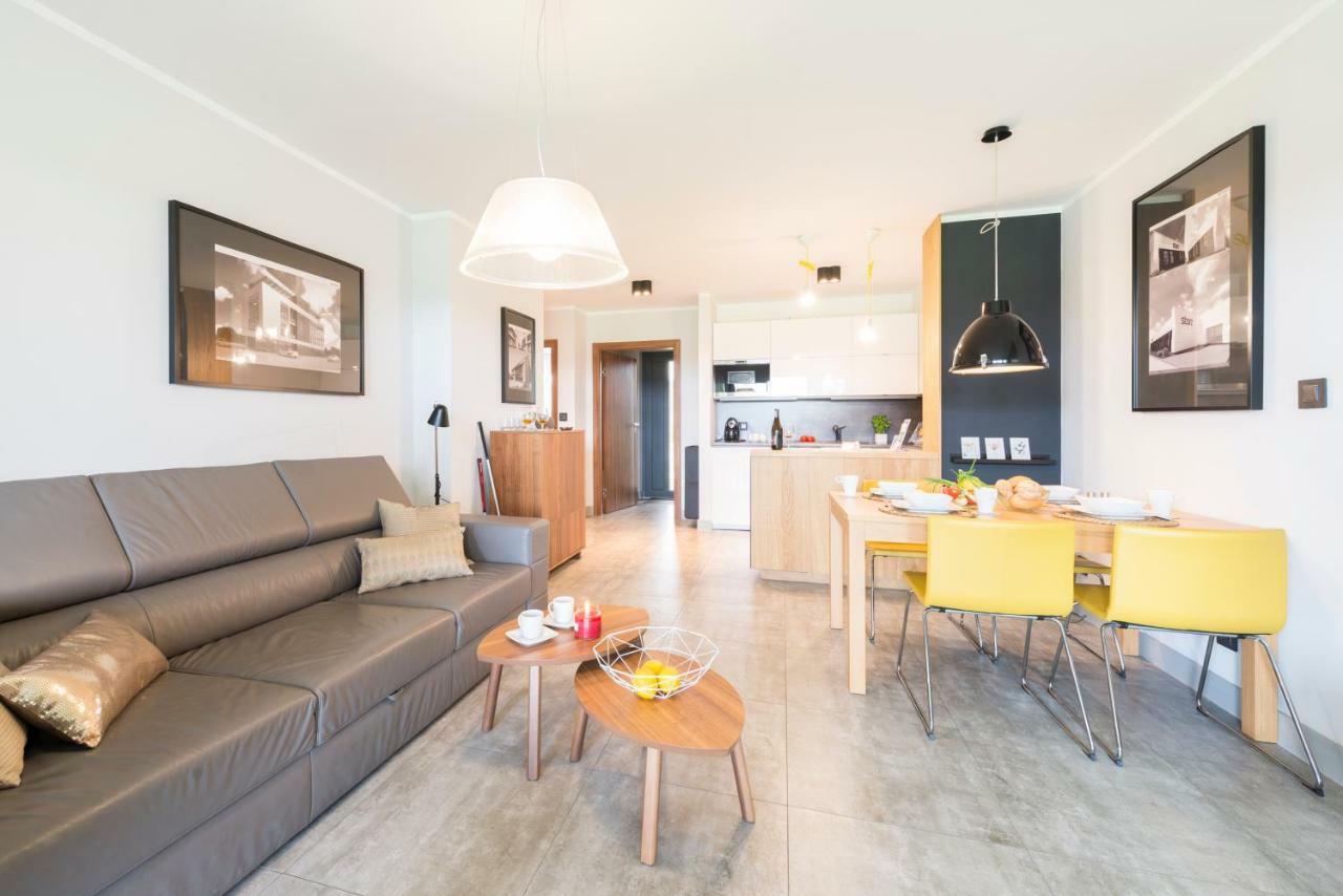 Apartment Kalinowo Golf - Salon Z Opcja Spania, Kuchnia I 2 Sypialnie, 1-6 Osob